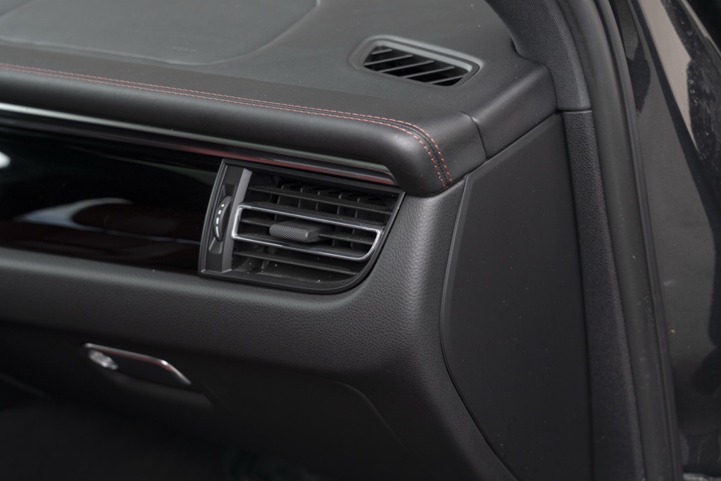 2022 Porsche Macan S - Photo 50