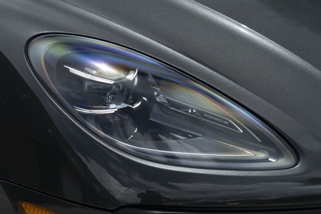 2022 Porsche Macan S - Photo 56