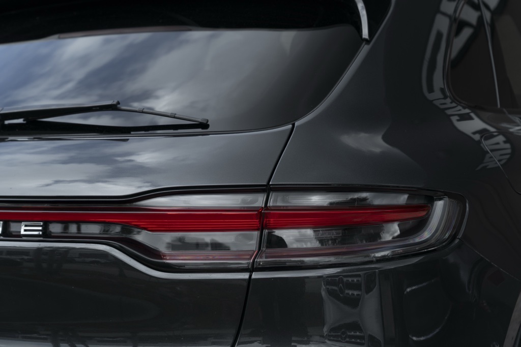 2022 Porsche Macan S - Photo 60