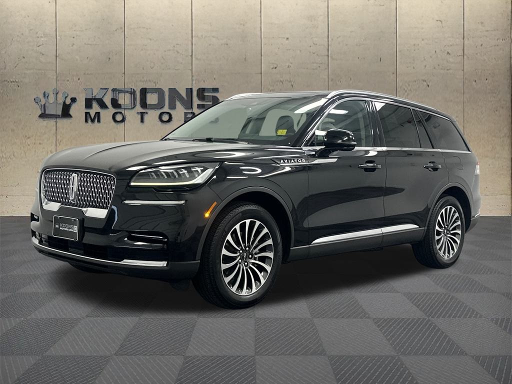 2022 Lincoln Aviator Base's photo