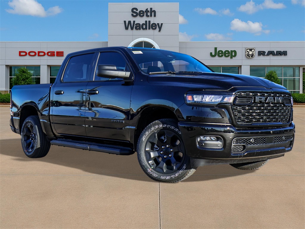 2026 RAM 1500 Express Crew Cab 4WD