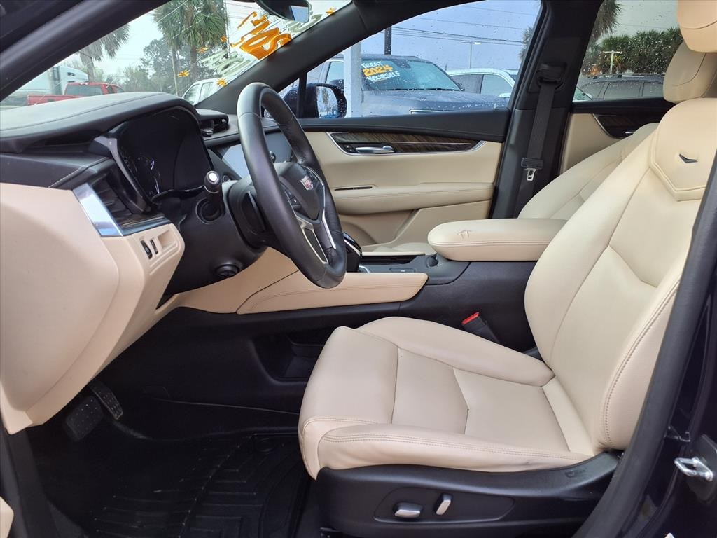 2017 Cadillac XT5 Base Blue at Bayshore Chrysler Jeep Dodge Ram