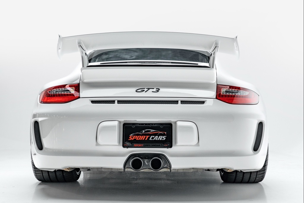 2010 Porsche 911 - Thumbnail 9