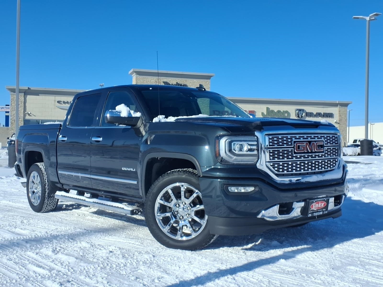 2017 GMC Sierra 1500 Denali Crew Cab 4WD