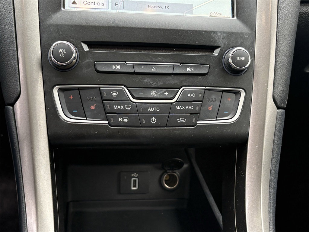 2017 Ford Fusion SE Red at Durrett Motor Company