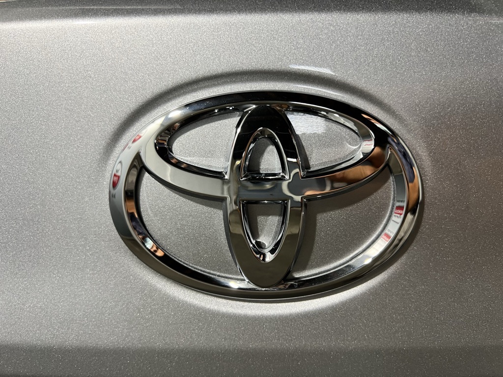 Thumbnail: 2026 Toyota Corolla Cross - 21