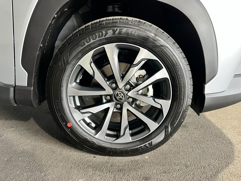 Thumbnail: 2026 Toyota Corolla Cross - 7