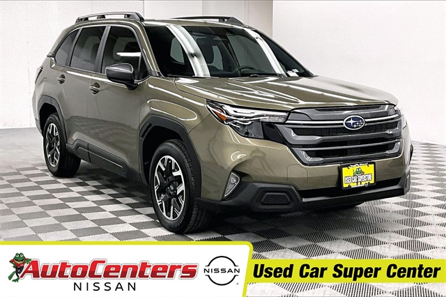 2025 Subaru Forester Premium Crossover AWD