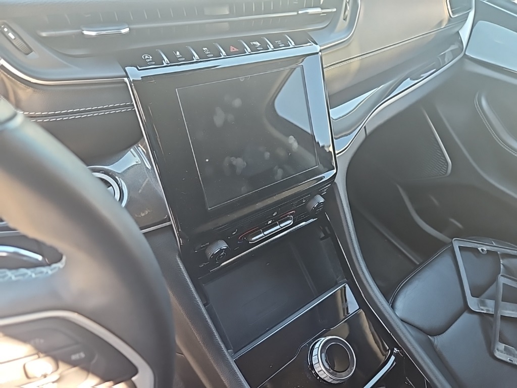 Used Car 2022 Jeep Grand Cherokee L  Laredo For Sale Under $30,000 In San Marcos, Texas