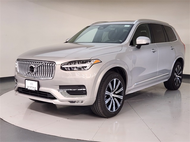 2025 Volvo XC90 B5 Core