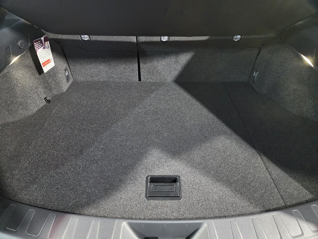 Thumbnail: 2025 Lexus UX - 28