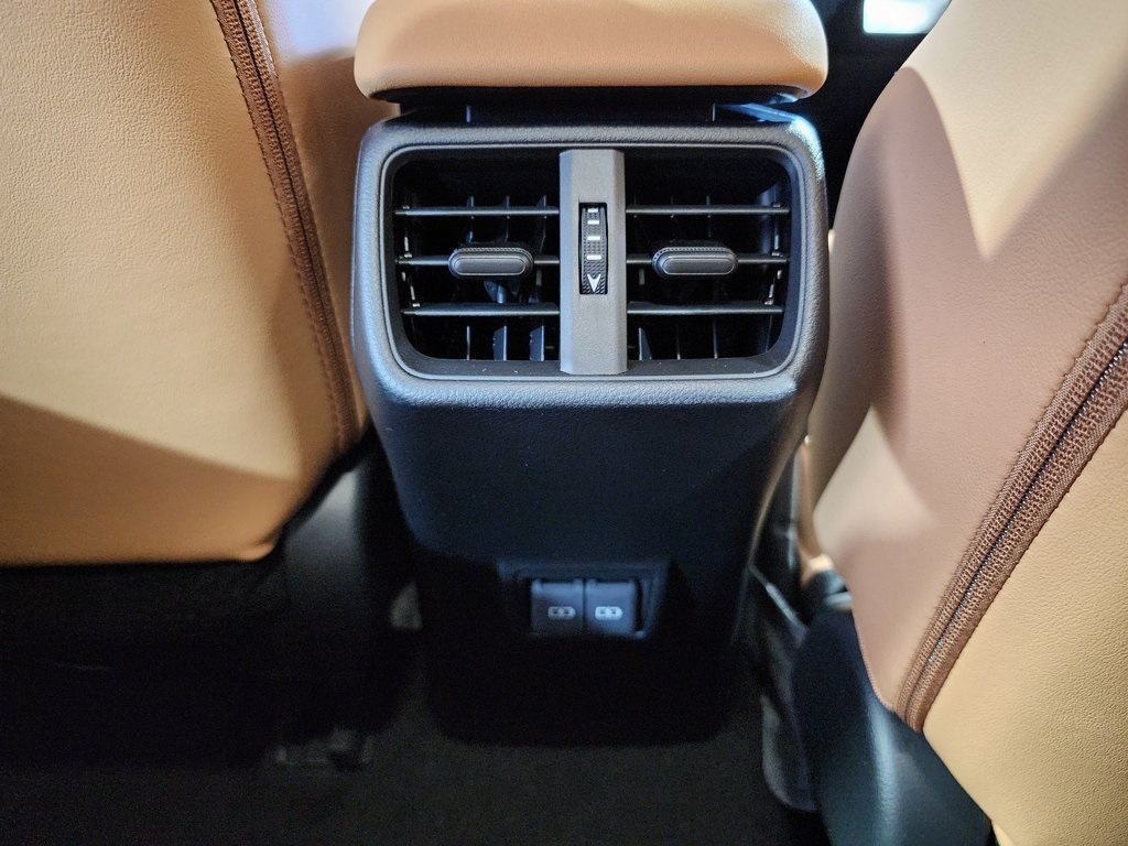 Thumbnail: 2025 Lexus UX - 29