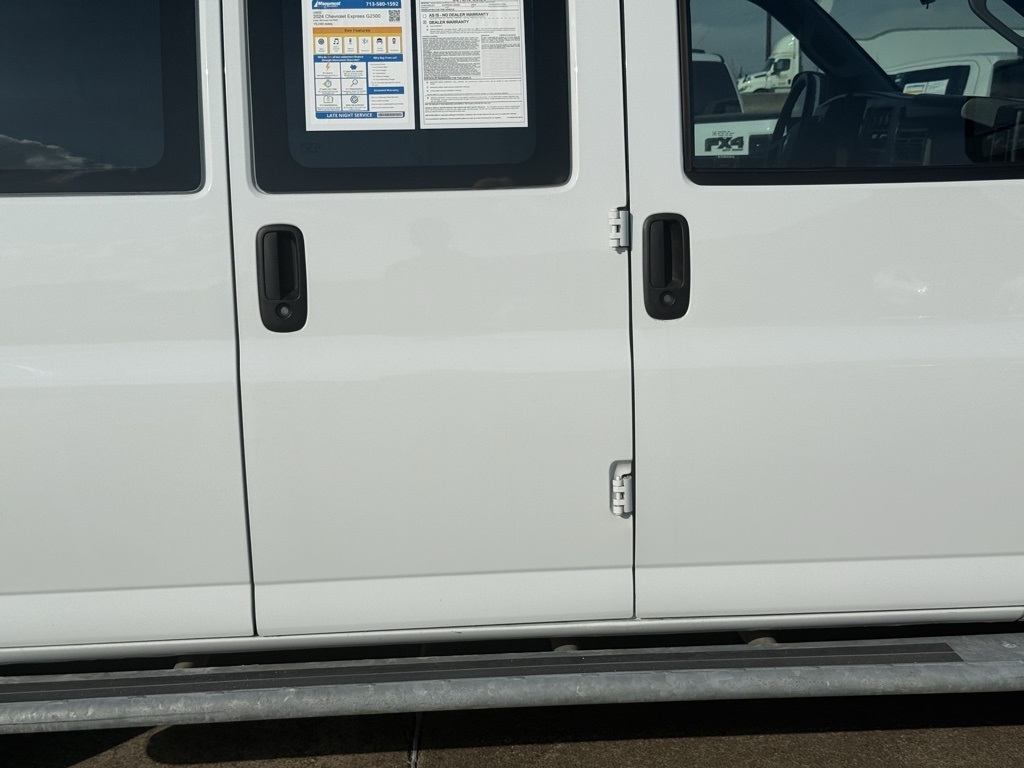 2024 Chevrolet Express 2500 Work Van - 8