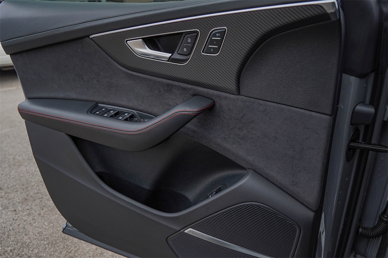 Used Car 2023 Audi Rs Q8  4.0t For Sale Under $100,000 In Austin, Texas