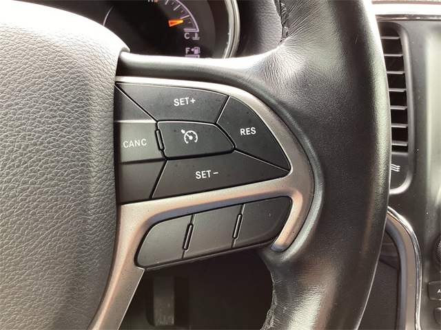 Used Car 2021 Jeep Grand Cherokee  Laredo E For Sale Under $25,000 In San Antonio, Texas