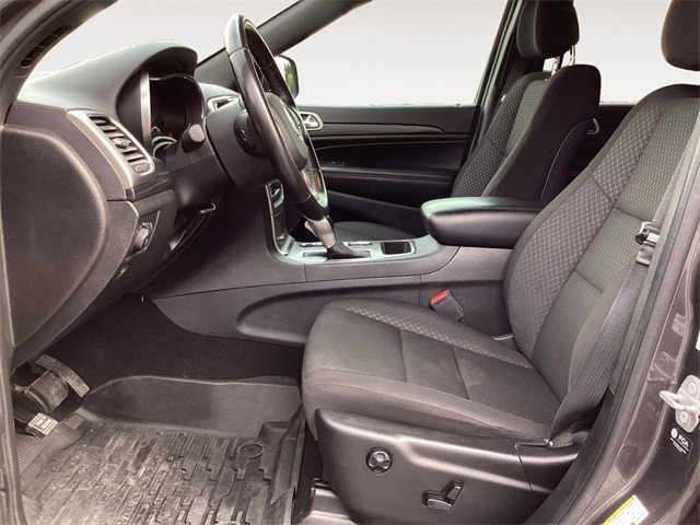 Used Car 2021 Jeep Grand Cherokee  Laredo E For Sale Under $25,000 In San Antonio, Texas