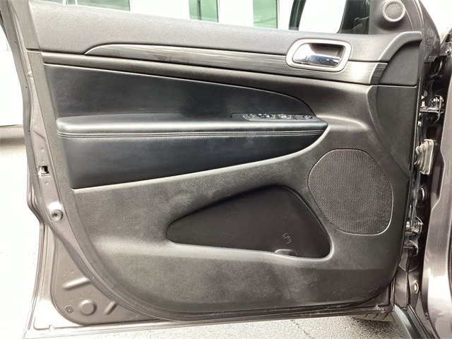 Used Car 2021 Jeep Grand Cherokee  Laredo E For Sale Under $25,000 In San Antonio, Texas