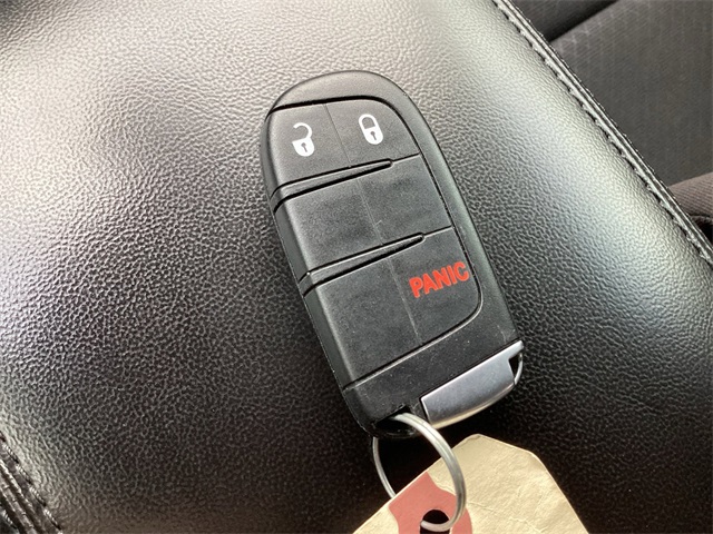 Used Car 2021 Jeep Grand Cherokee  Laredo E For Sale Under $25,000 In San Antonio, Texas