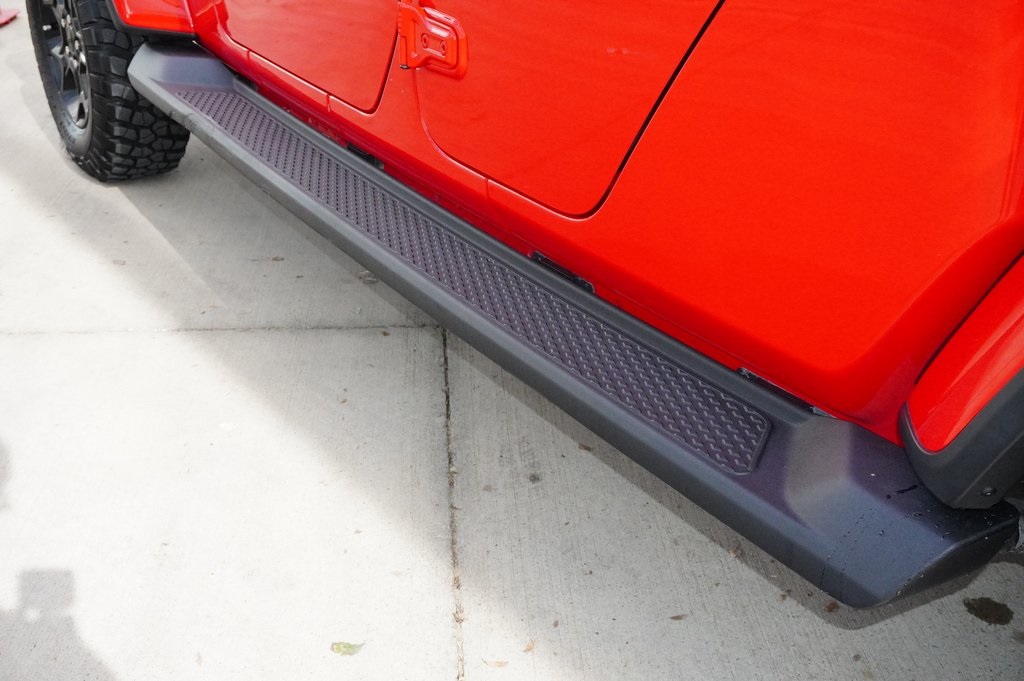 Used Car 2023 Jeep Gladiator  Willys For Sale Under $40,000 In Weatherford, Texas