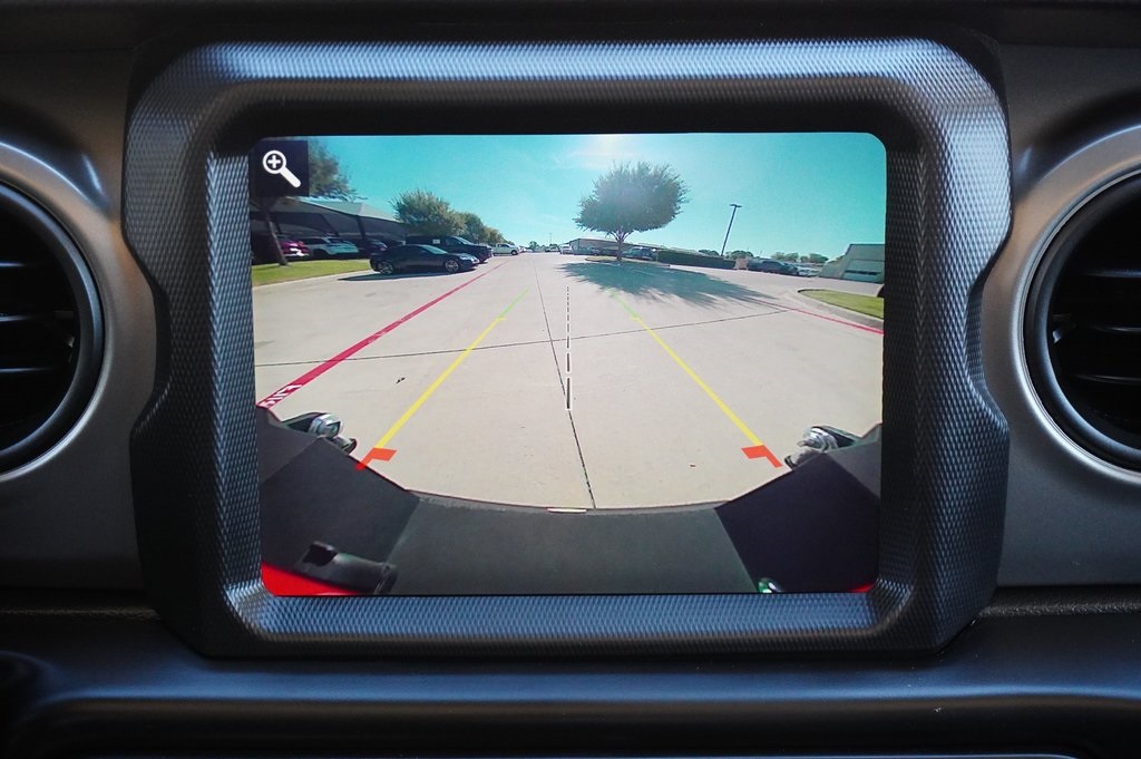 Used Car 2023 Jeep Gladiator  Willys For Sale Under $40,000 In Weatherford, Texas