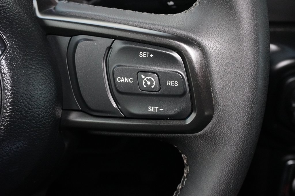 Used Car 2023 Jeep Gladiator  Willys For Sale Under $40,000 In Weatherford, Texas