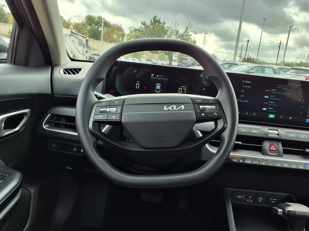 2025 Kia K4 LX - 11