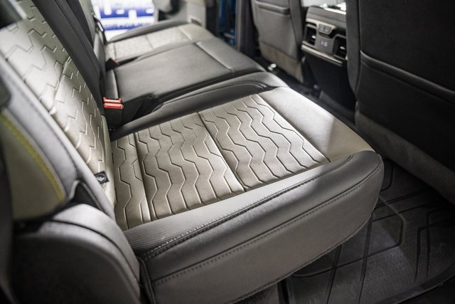 ChevroletSilverado 2500HD37