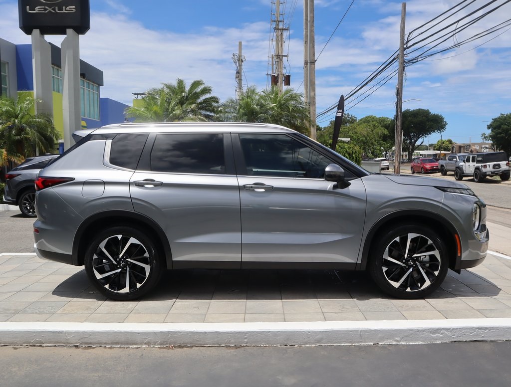 Thumbnail: 2024 Mitsubishi Outlander - 4
