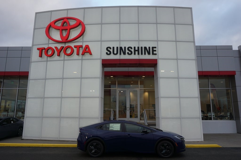 2026 Toyota Prius LE FWD