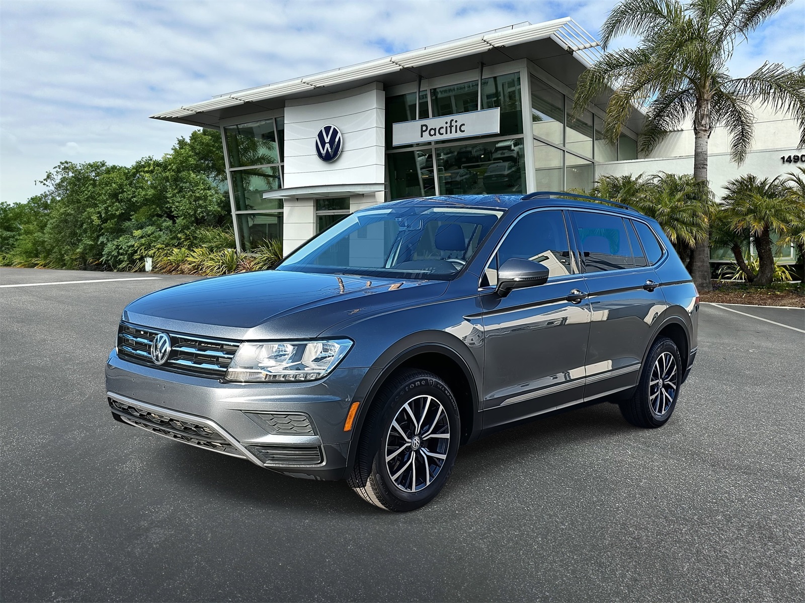 2020 Volkswagen Tiguan SE FWD