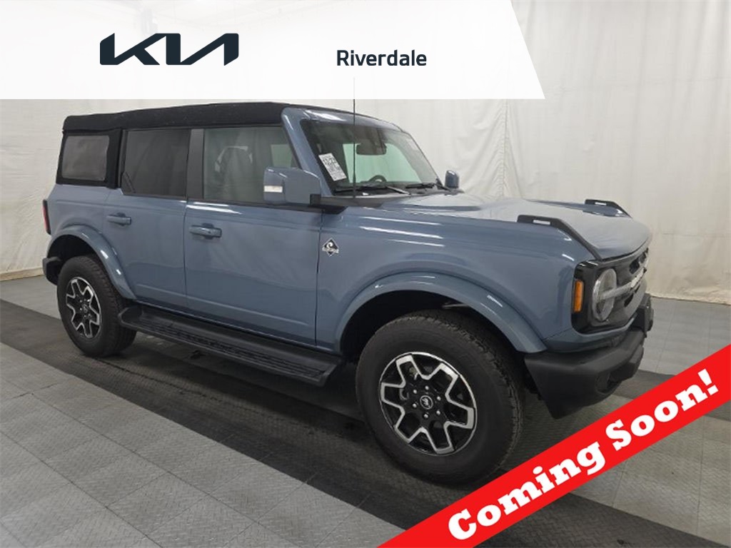 2025 Ford Bronco Outer Banks 4-Door 4WD