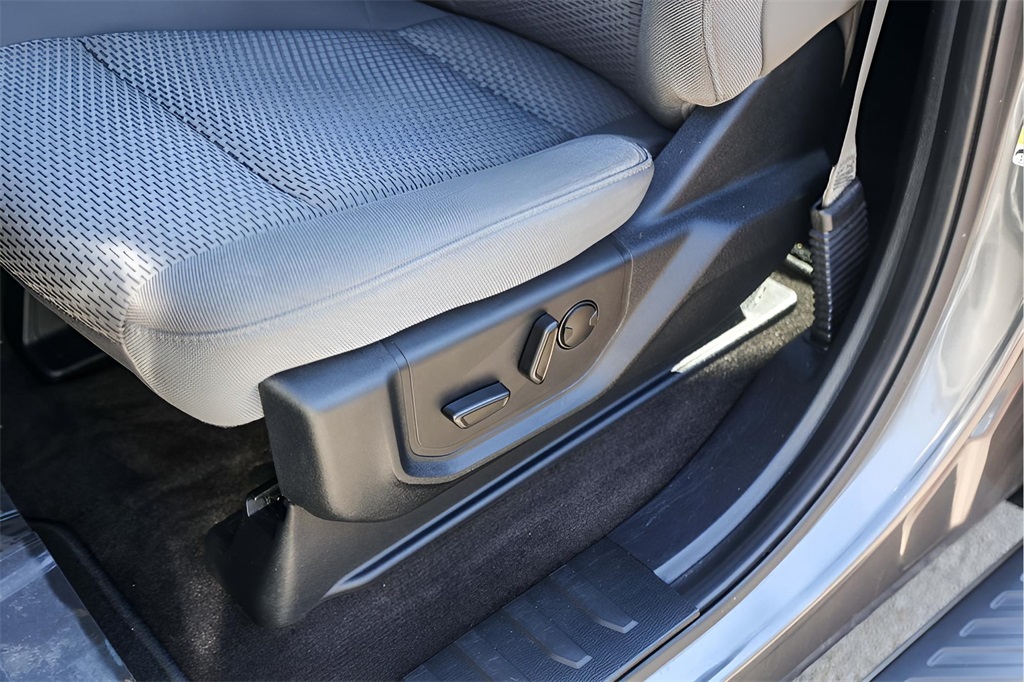 Used Car 2019 Ford F-150  Xlt For Sale Under $25,000 In Austin, Texas