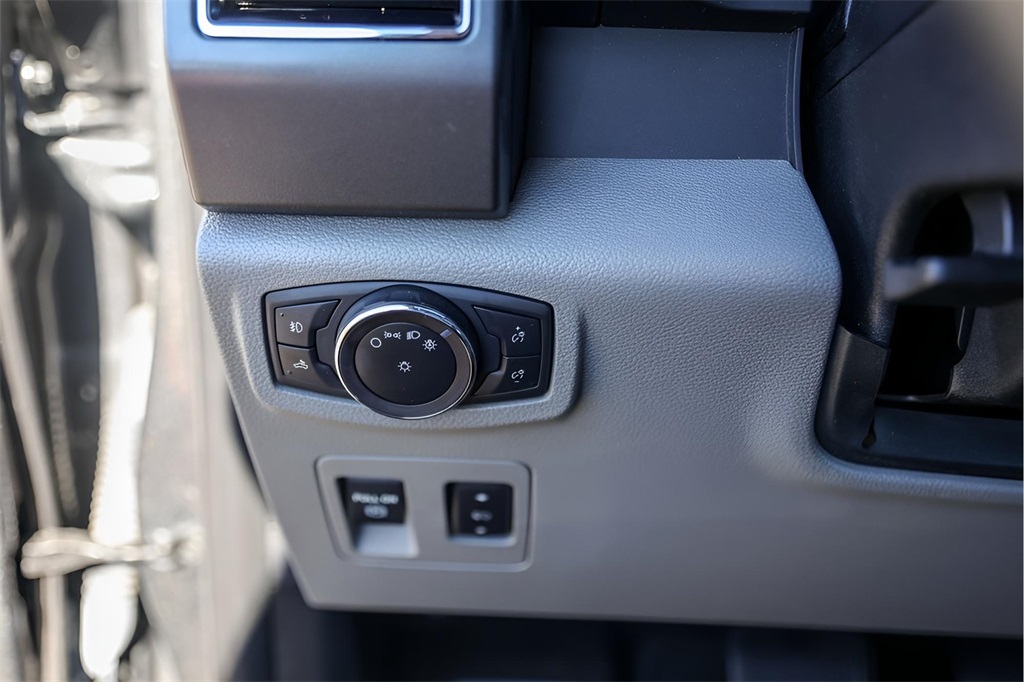 Used Car 2019 Ford F-150  Xlt For Sale Under $25,000 In Austin, Texas