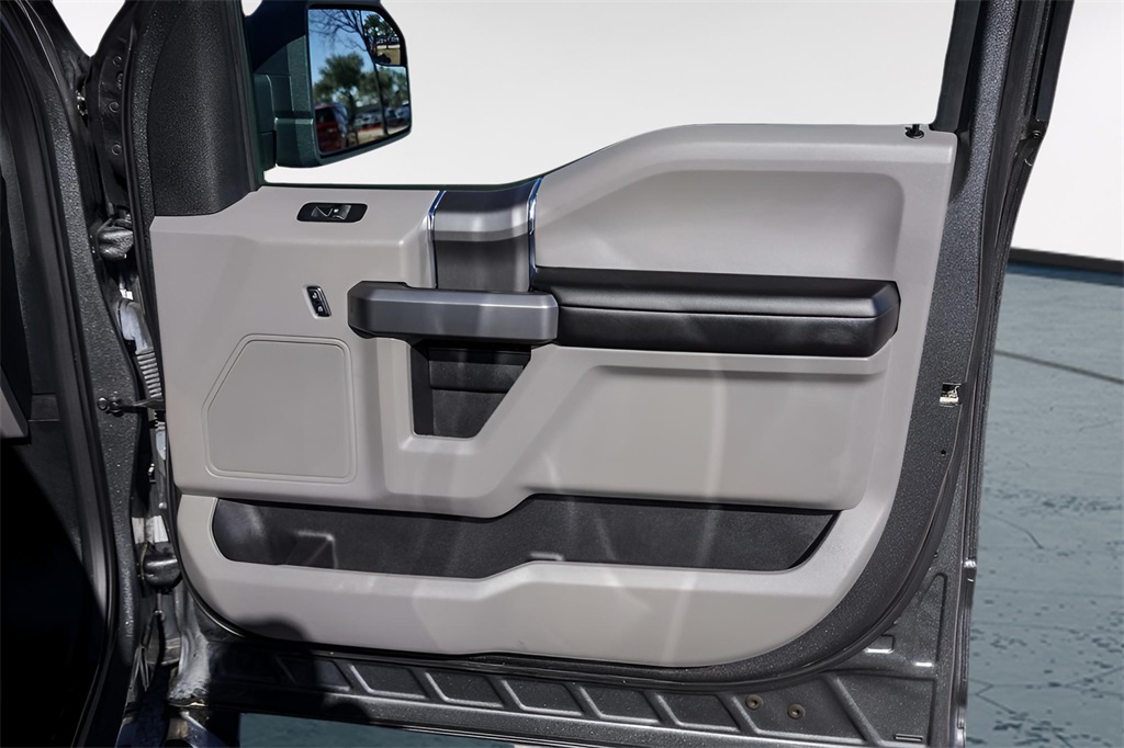 Used Car 2019 Ford F-150  Xlt For Sale Under $25,000 In Austin, Texas