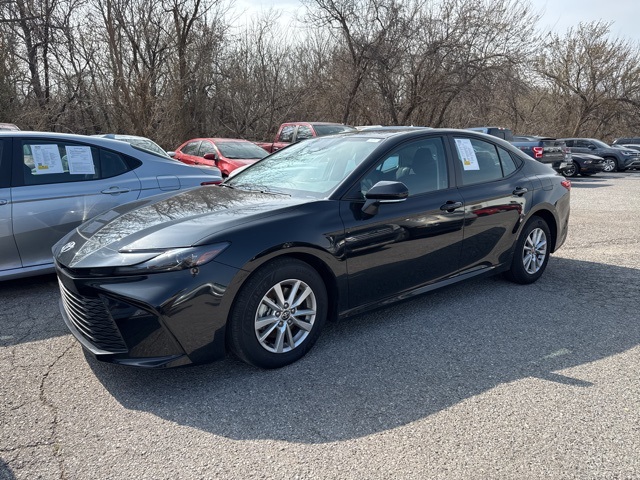 2025 Toyota Camry LE FWD