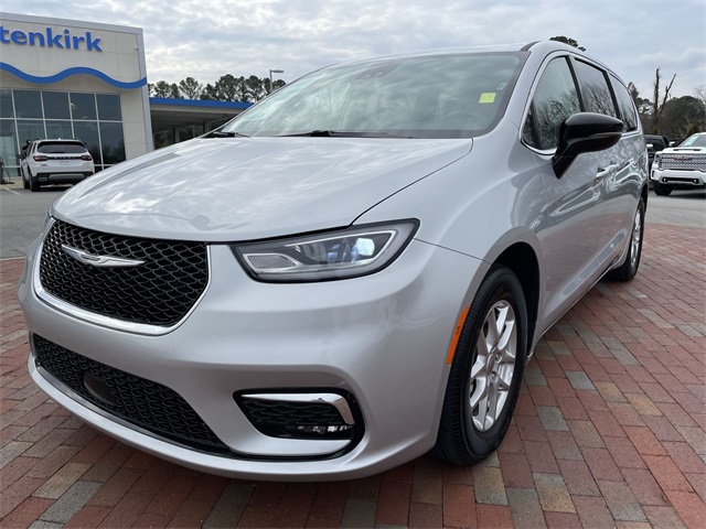 2024 Chrysler Pacifica Touring L FWD