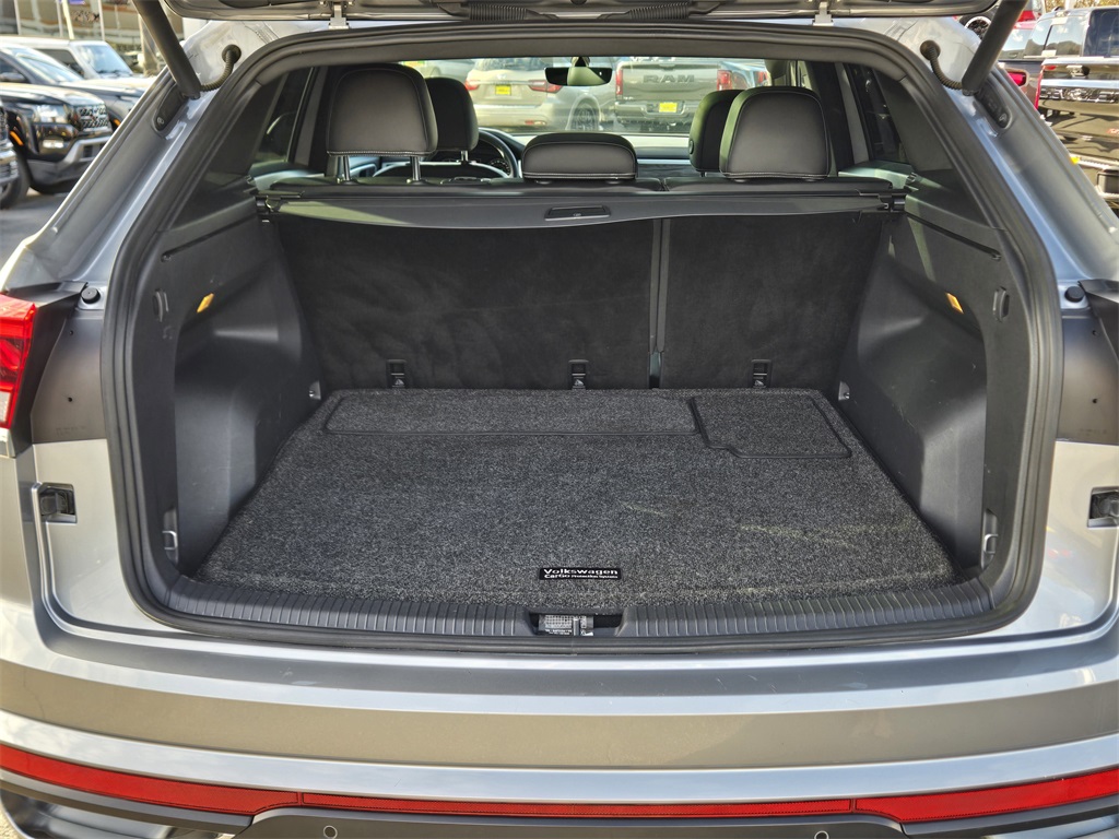 2021 Volkswagen Atlas Cross Sport 3.6L V6 SE w/Technology Silver at DeMontrond Auto Country