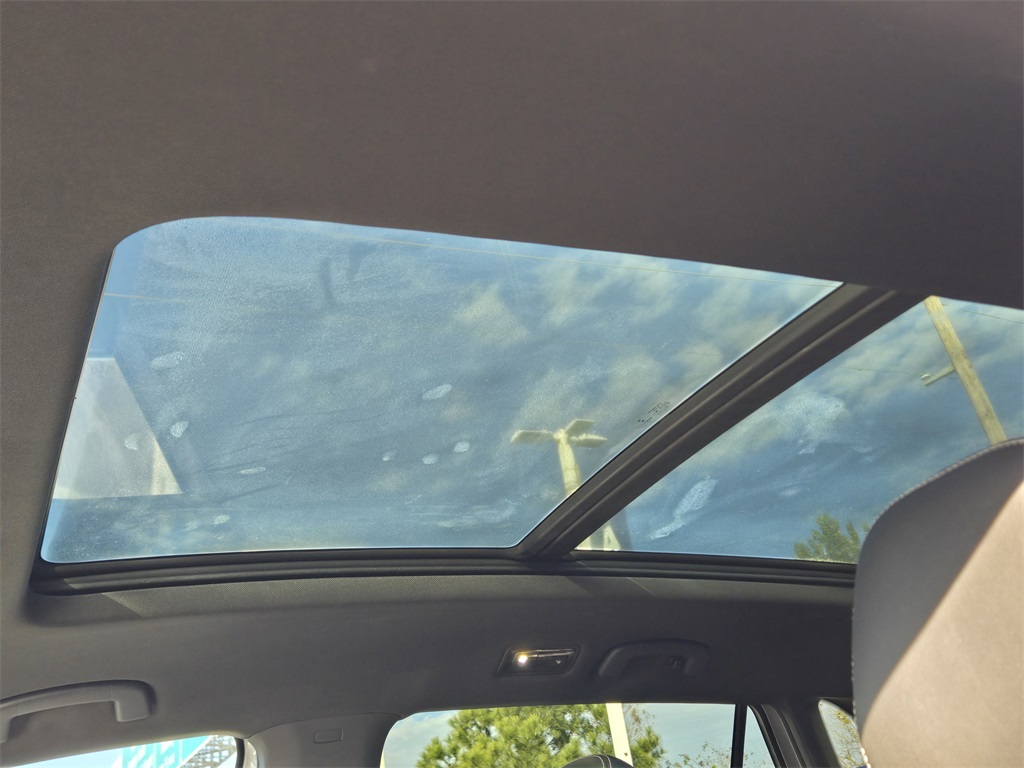 2021 Volkswagen Atlas Cross Sport 3.6L V6 SE w/Technology Silver at DeMontrond Auto Country