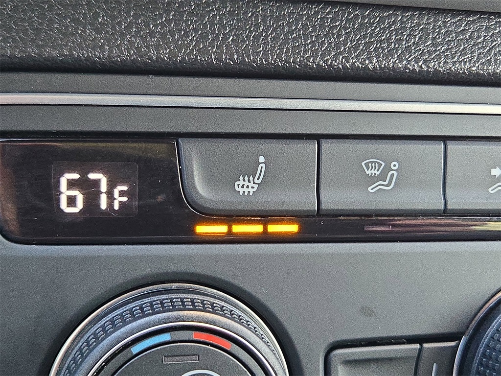 2021 Volkswagen Atlas Cross Sport 3.6L V6 SE w/Technology Silver at DeMontrond Auto Country