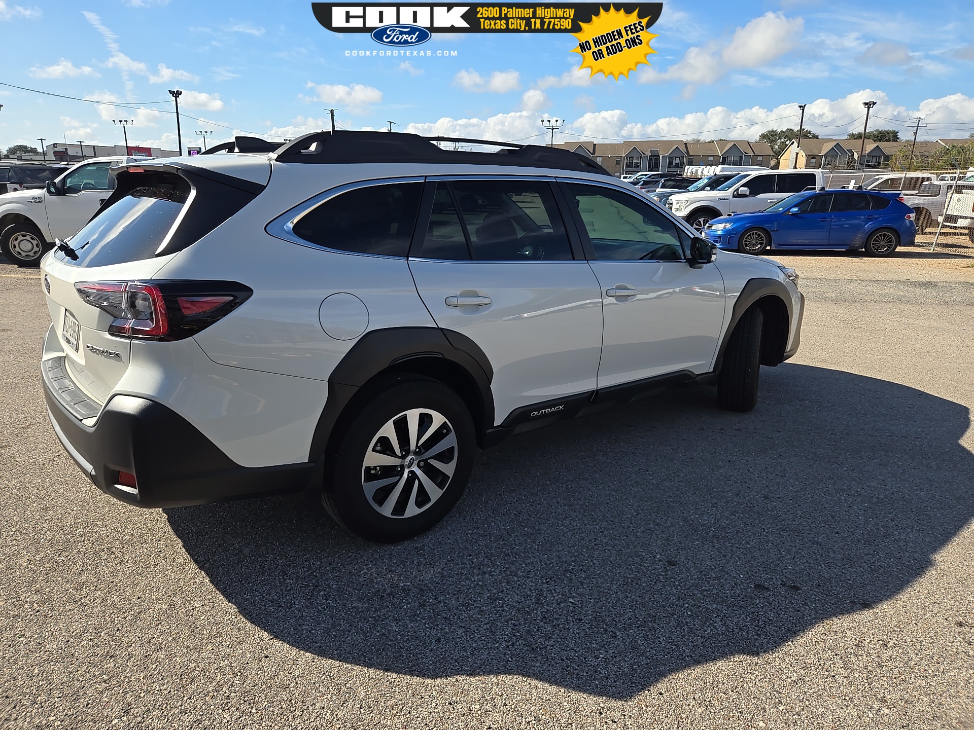 2024 Subaru Outback Premium White at Community Kia