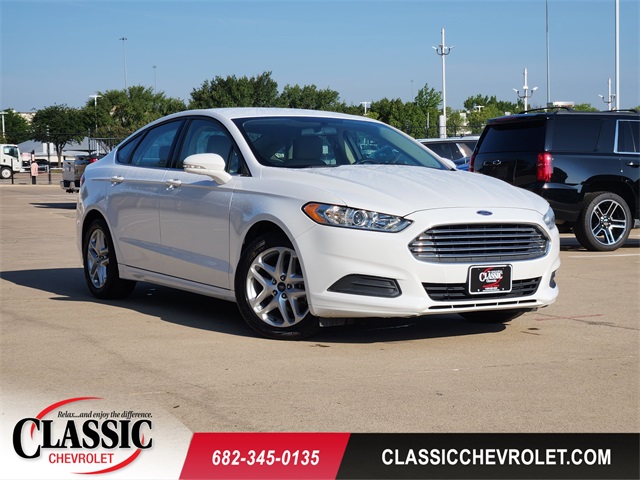 Oxford White 2014 Ford Fusion SE Sedan Front-Wheel Drive 6-Speed Automatic