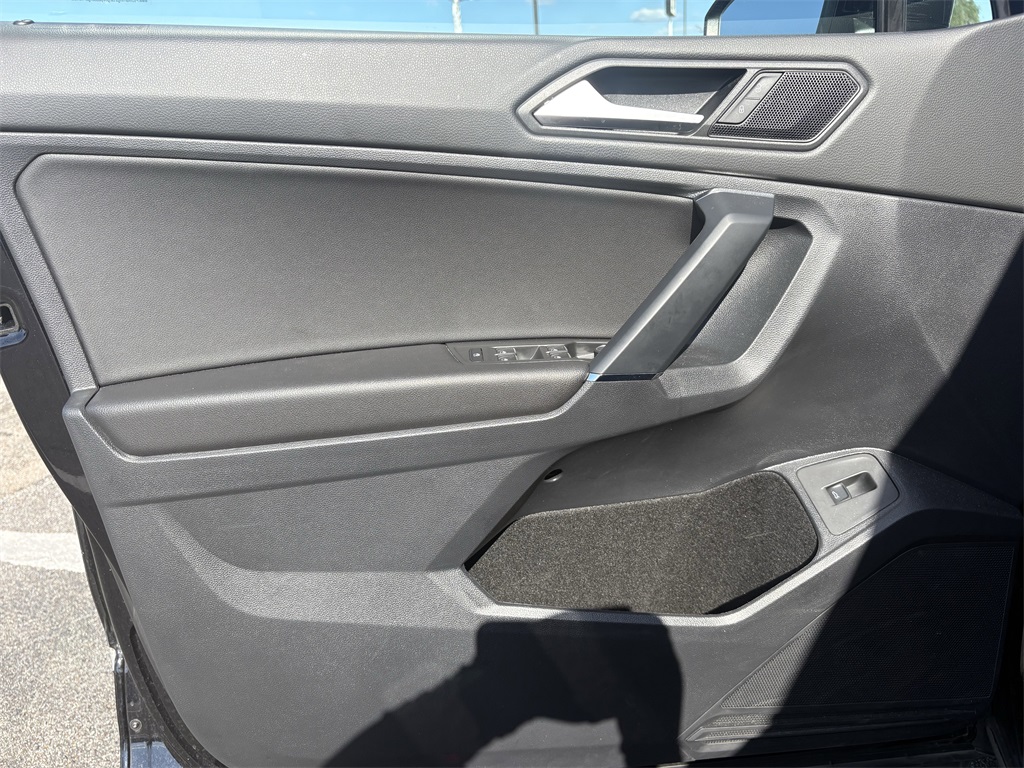 2020 Volkswagen Tiguan 2.0T SEL Black at Emmons Autoplex