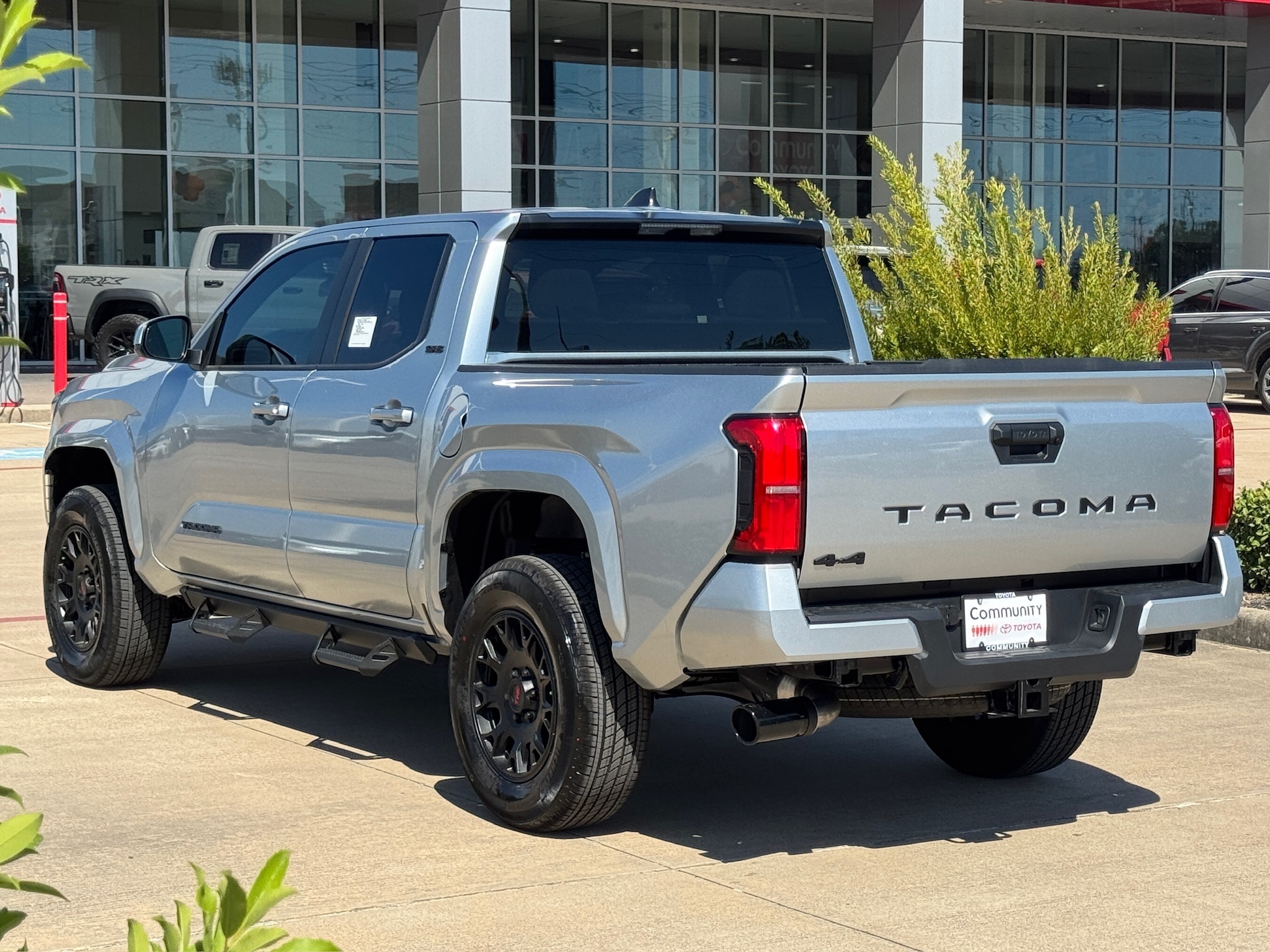 2025 Toyota Tacoma SR5 - 10