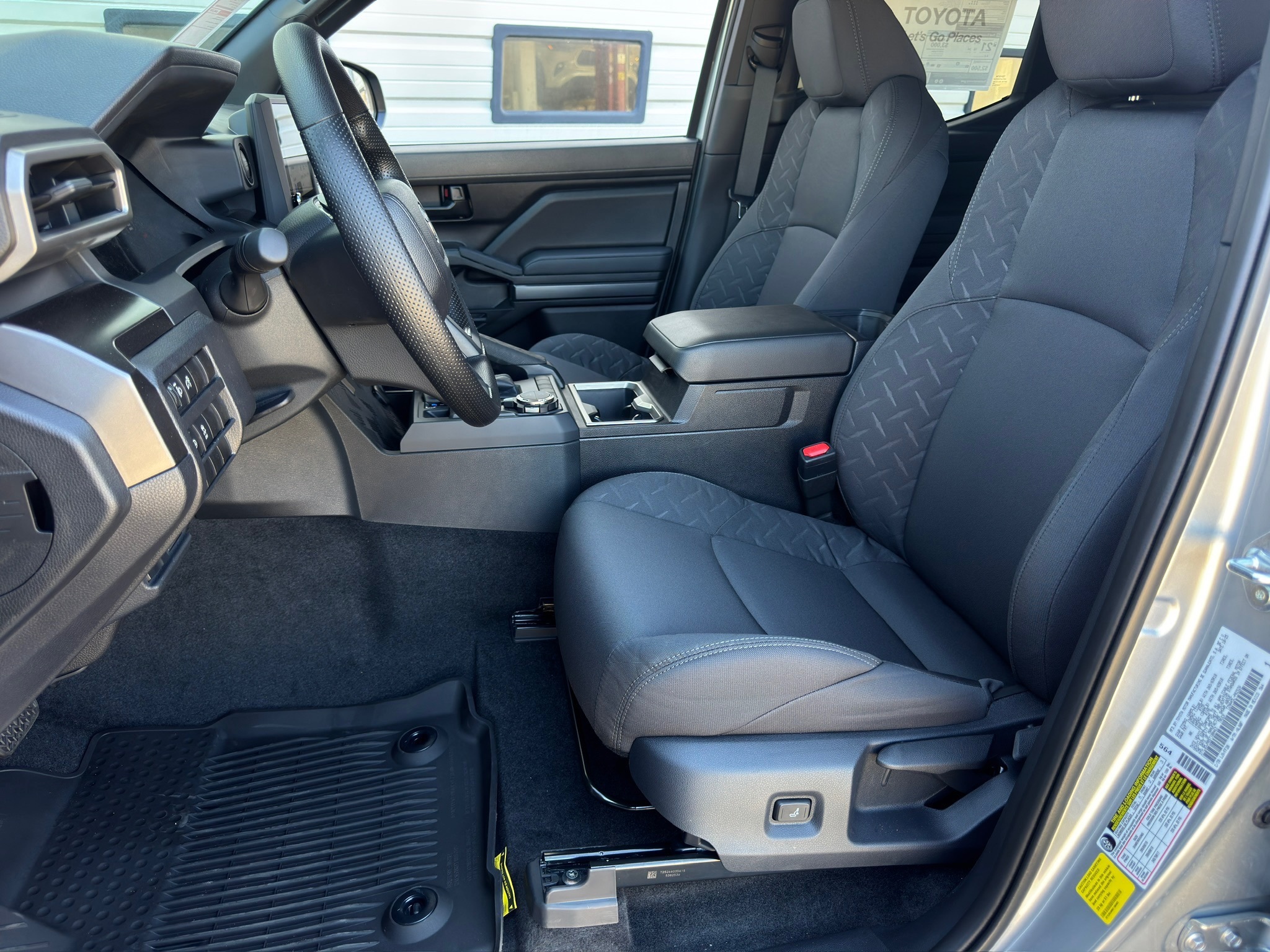 2025 Toyota Tacoma SR5 - 6