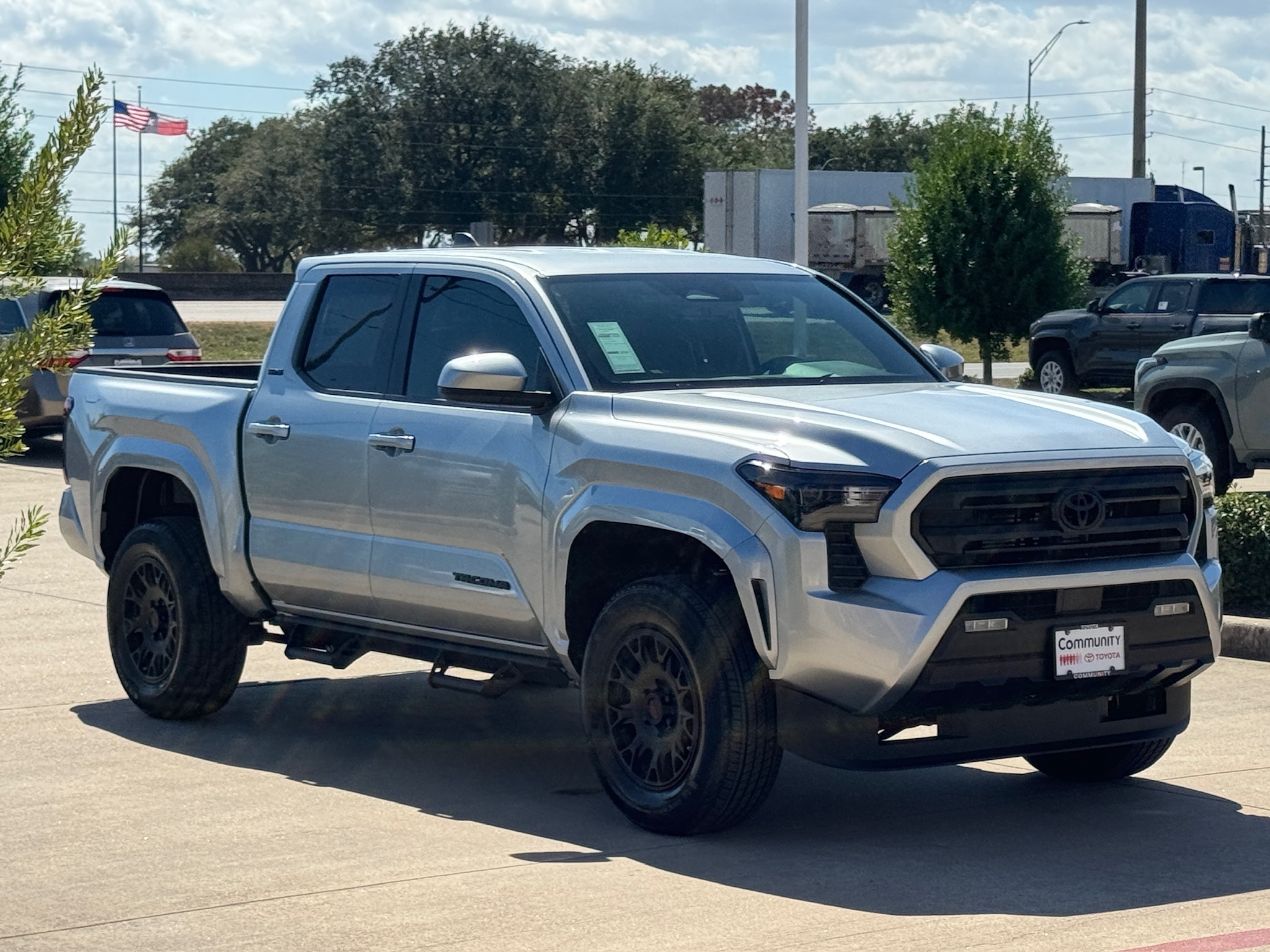 2025 Toyota Tacoma SR5 - 7