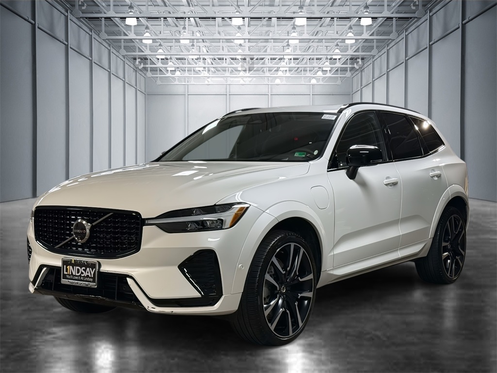 2025 Volvo XC60 Recharge T8 Ultra Dark Theme eAWD