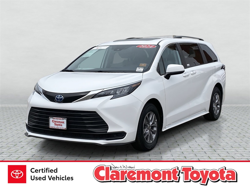 2024 Toyota Sienna LE 8-Passenger FWD