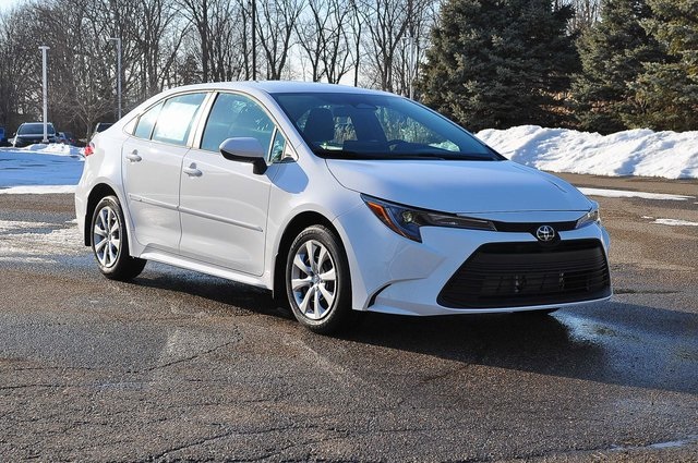 2026 Toyota Corolla LE FWD