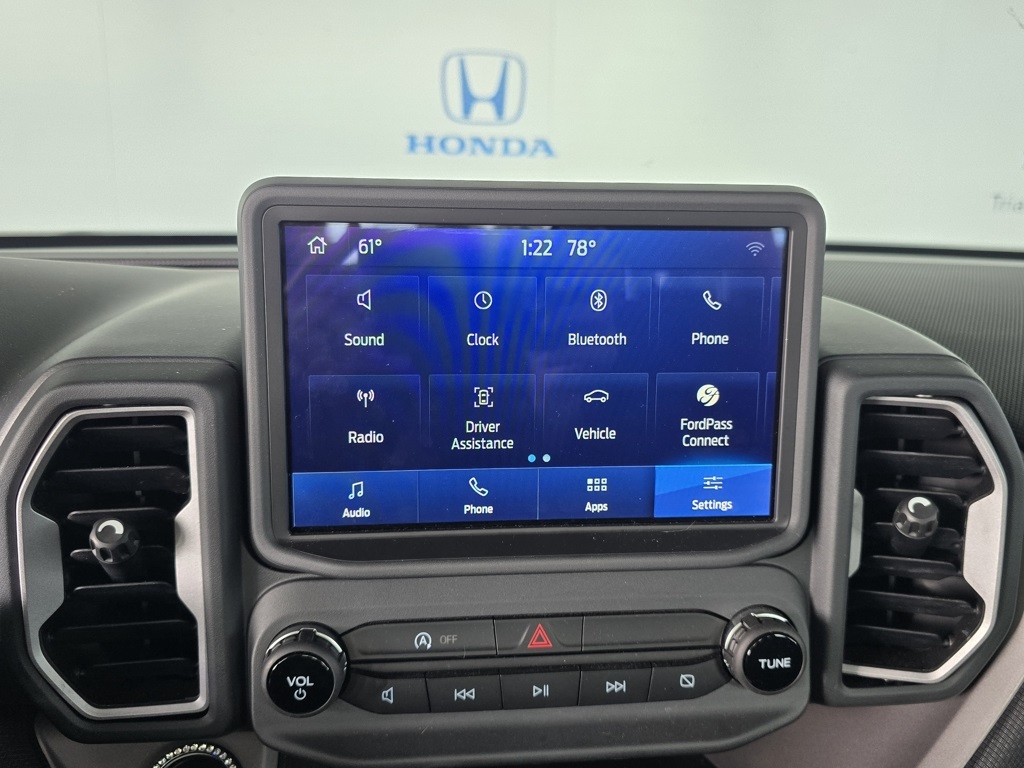 Thumbnail: 2023 Ford Bronco Sport - 11