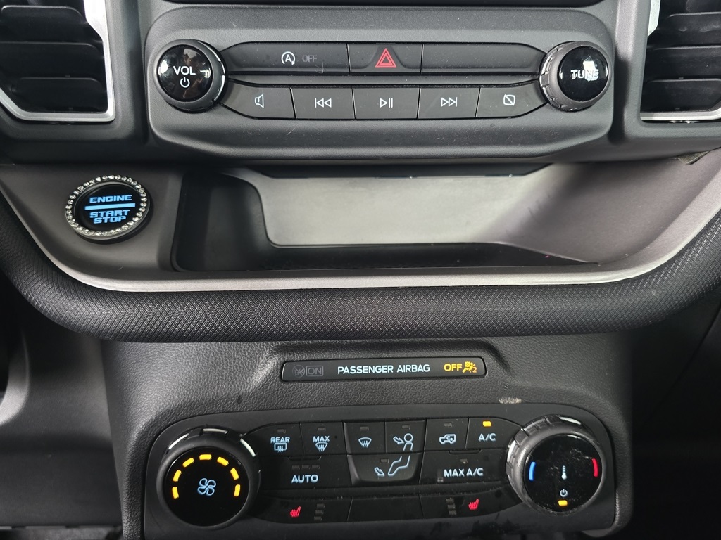 Thumbnail: 2023 Ford Bronco Sport - 12